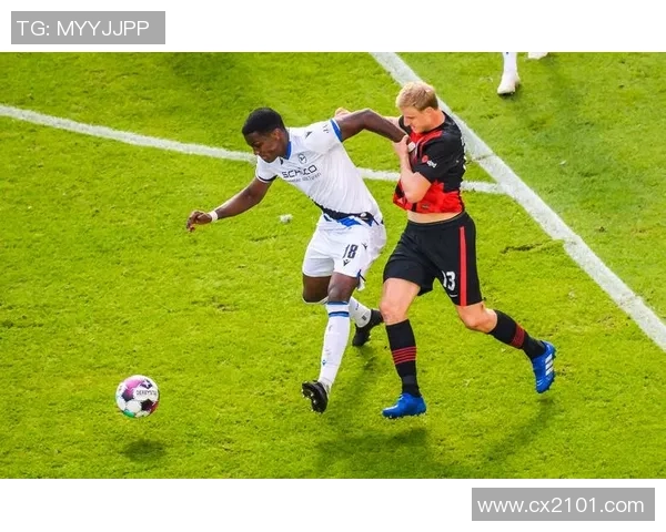 比勒费尔德与杜伊斯堡激战正酣比分揭晓精彩瞬间回顾